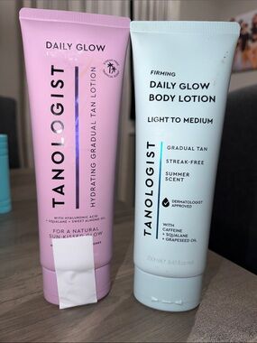 Tanologist Daily Glow Hydrating Gradual Tan Lotion Duo- Light/Med & Med/Dark